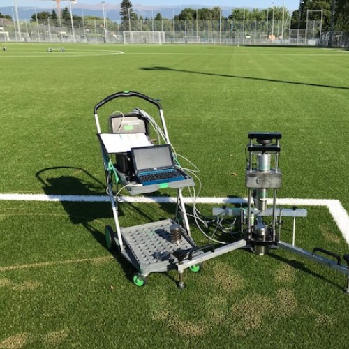 Retest Football - Lancy - 2022 Test contrôle audit sols sportifs terrain de sport suisse C3S rénovation installations sportives expertise